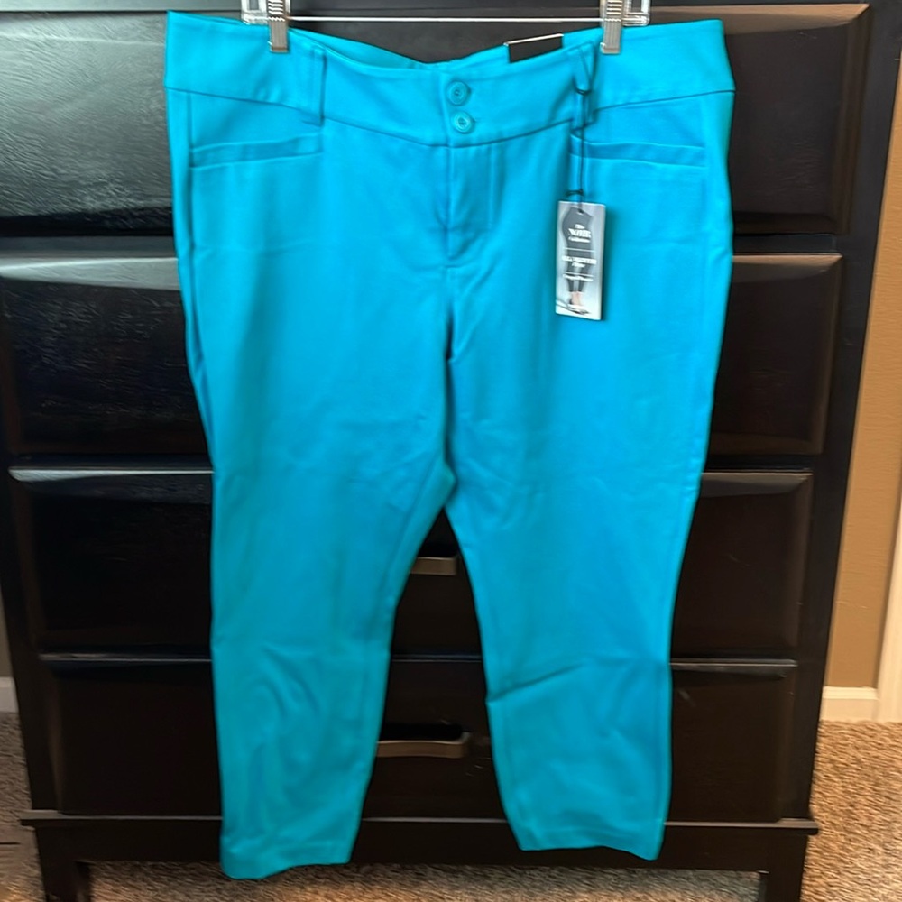 Torrid All nighter cropped trouser pant
